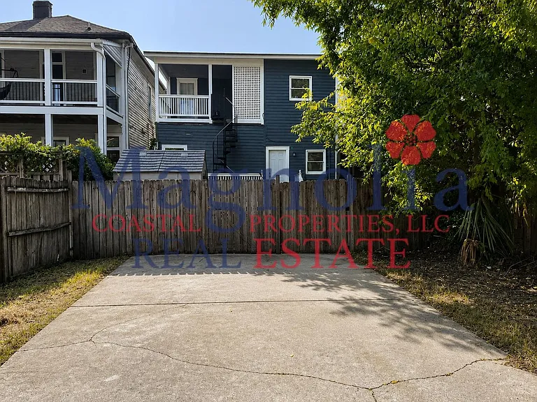 2206 Barnard St — Photo 15