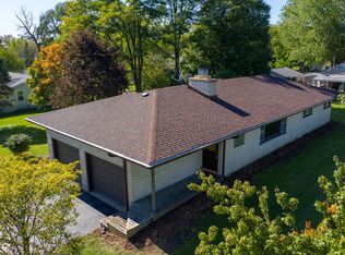 2519 S River Rd, Holiday Hills, IL 60051