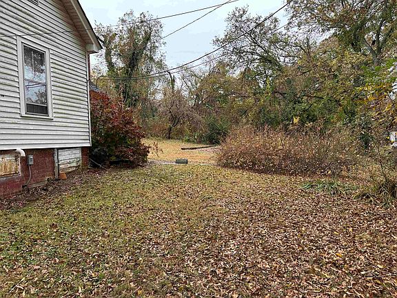 4th image of 2230 Avondale Dr