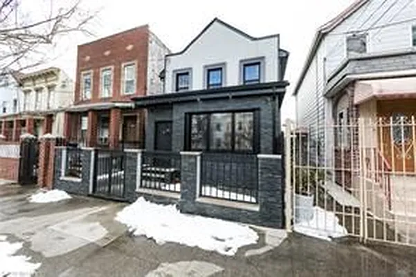 Sold by Remax Real Estate Professionals | media 2