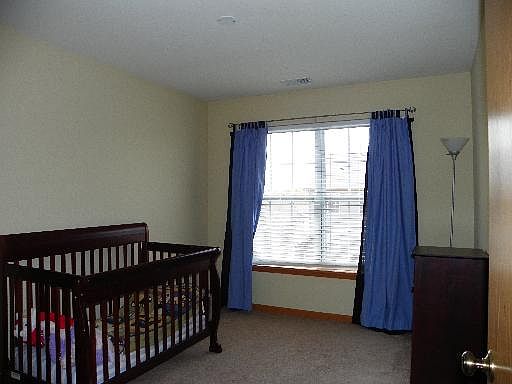 5th image of 635 Willow St Unit 635