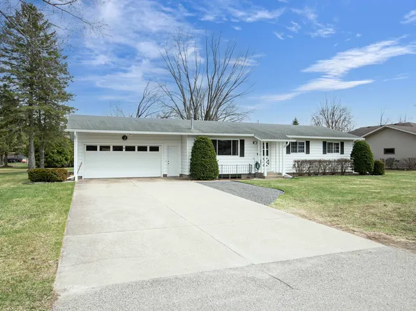 1900 Julie Ln, Stevens Point, WI 54481