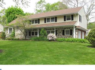 2419 Laurel Dr, Cinnaminson, NJ 08077