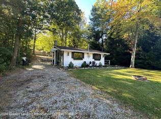 9703 W Silver Lake Rd, Mears, MI 49436