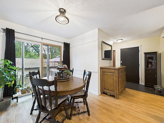 4th image of 6359 Saint Johns Dr