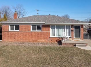 2820 Marian Dr, Trenton, MI 48183