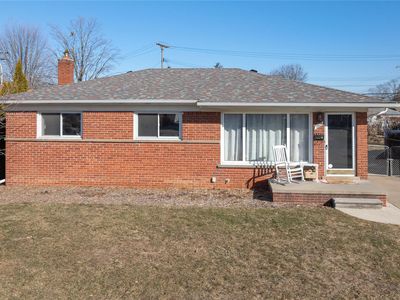 2820 Marian Dr, Trenton, MI, 48183