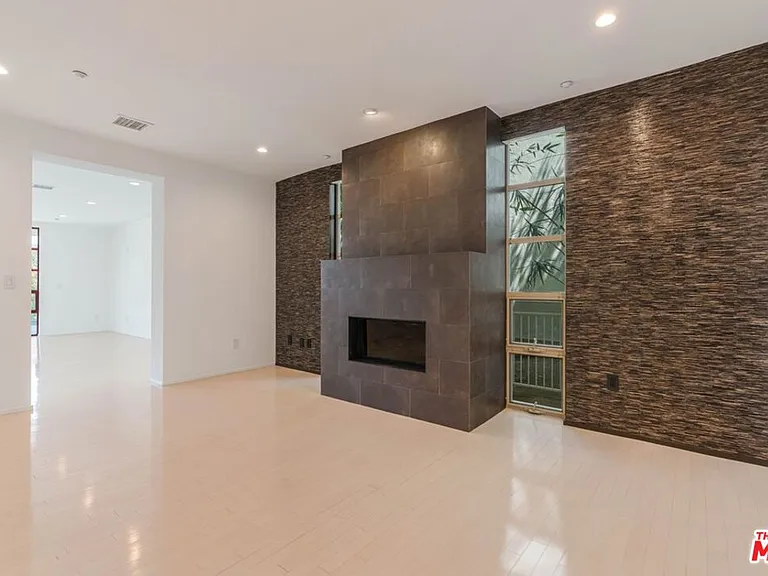 870 Haverford Ave #101 — Photo 10