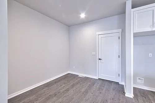 5443 SE Logan Ln Photo 1