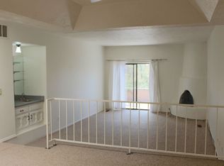 258 Camino De La Sier, Santa Fe, NM 87501