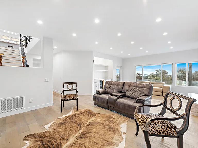 25256 Manzanita Dr — Photo 27