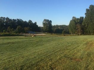 876 Garnett Ward Rd, Hull, GA 30646