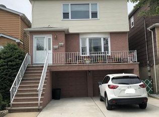 128 North St, Bayonne, NJ 07002