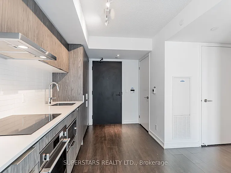 60 Shuter St #2610 — Photo 6