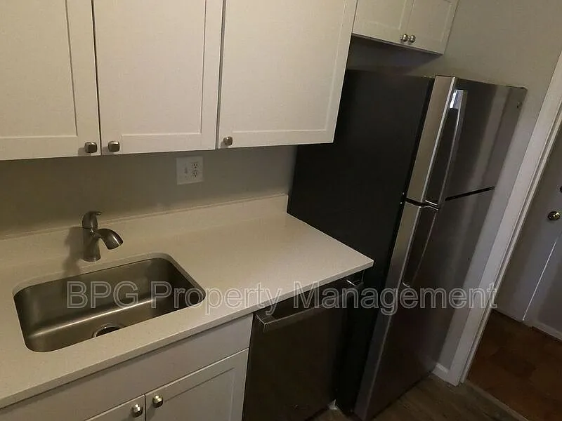 1 bed, 1.0 bath, $1,395 — Photo 3