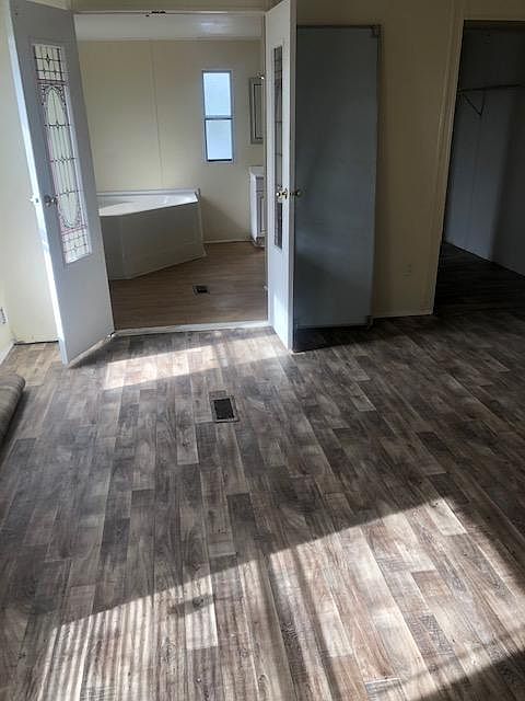 2nd image of 3524 Eagle Ln