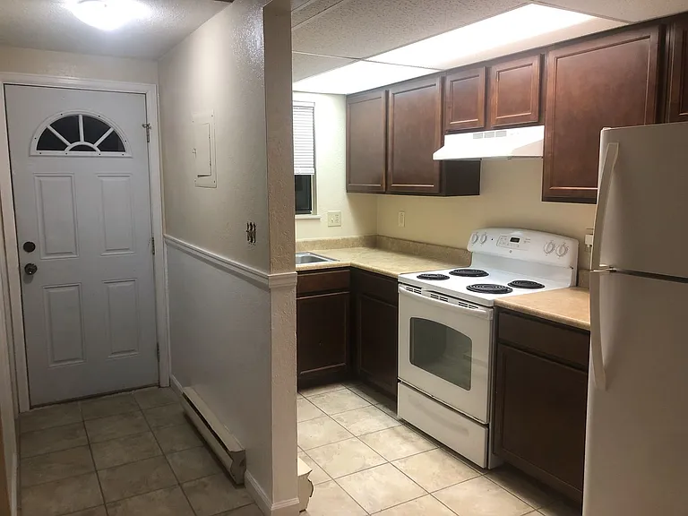 220 Chapa Pl — Photo 3