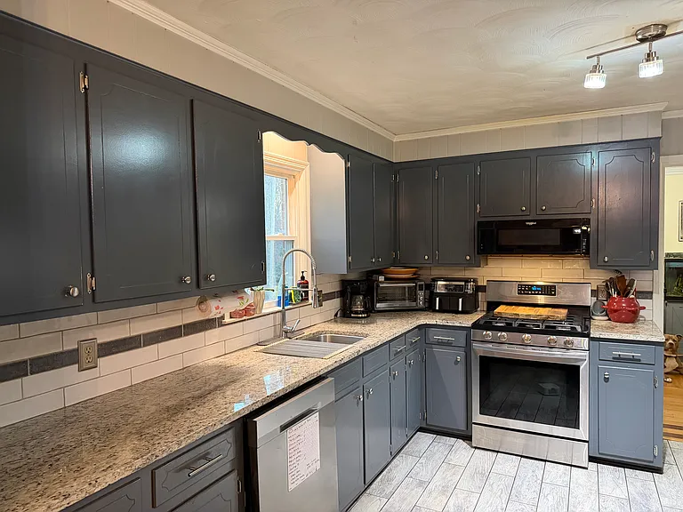 364 Hanley Cir — Photo 54