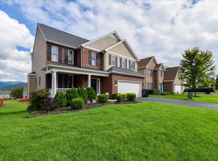2588 Russlen Dr, Salem, VA 24153