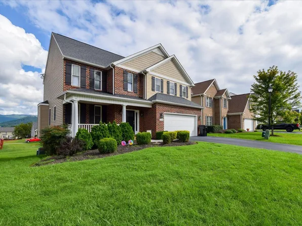 2588 Russlen Dr, Salem, VA 24153