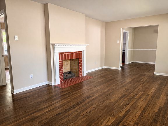 3rd image of 308 N Central Ave
