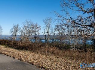 10 Keene Point Dr, Grant, AL 35747