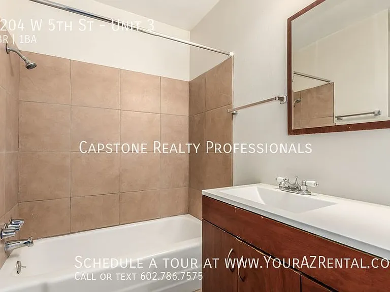 1204 W 5th St #3 — Photo 12