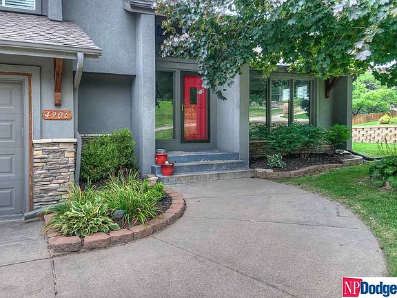 3rd image of 4906 N 104th St