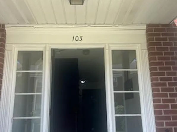 103 N Middletown Rd #D, Pearl River, NY 10965