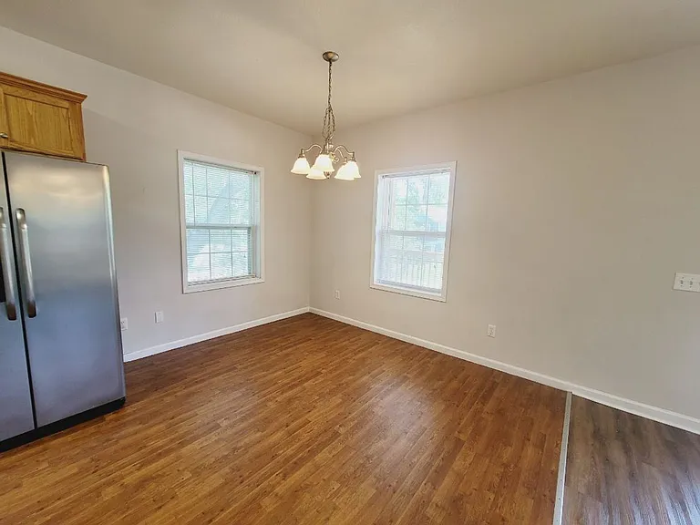 2770 Weaver Dr — Photo 8