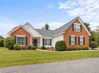 2 Lexington Place Way, Greenville, SC 29615
