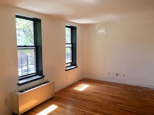 Rented by Oxford Property Group | media 19