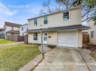 3811 Highland Rd, Cleveland, OH 44111