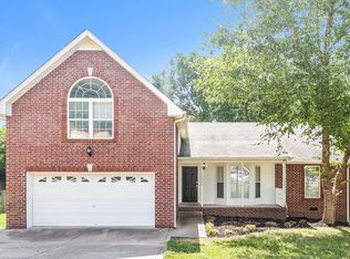 151 E Braxton Ln, Hendersonville, TN 37075