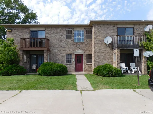 284 E Thirteen Mile Rd APT 202, Madison Heights, MI 48071