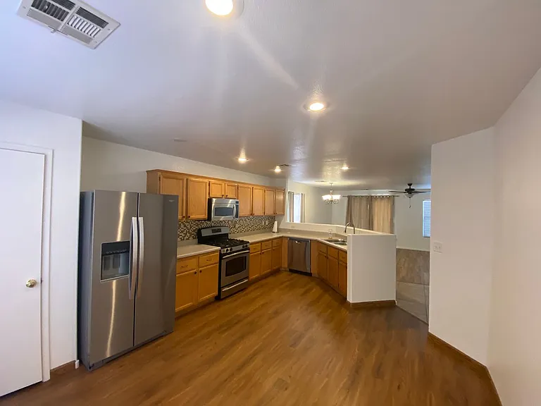 443 Groft Way — Photo 9