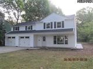 1411 Yellowstone Rd, Cleveland Heights, OH 44121