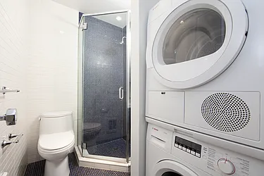 Rented by R New York