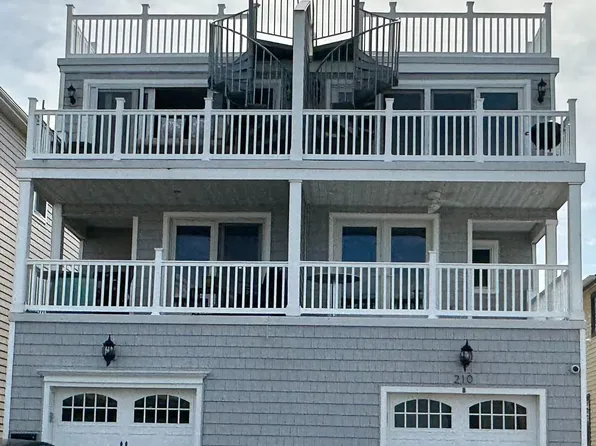 210 14th St N #A, Brigantine, NJ 08203