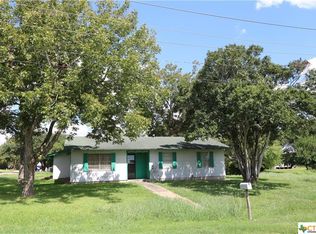 317 Goldman St, Yoakum, TX 77995