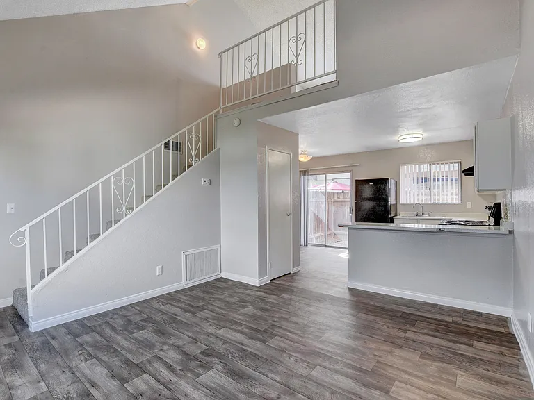 Green Tree Apartments — Photo 35