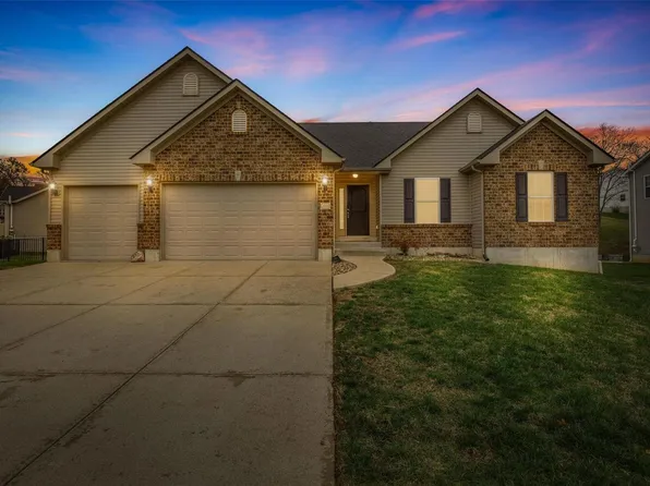 2026 Iron Mountain Dr, Festus, MO 63028
