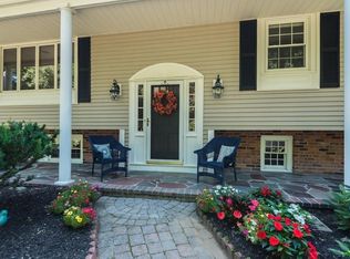 264 River Rd, Andover, MA 01810