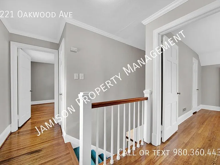 1221 Oakwood Ave — Photo 17