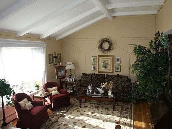 Formal living room