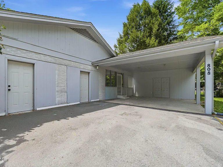 808 Chippendale Rd — Photo 30