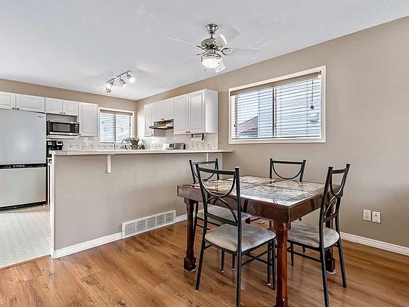 5th image of 27 NE Chaparral Ridge Way SE