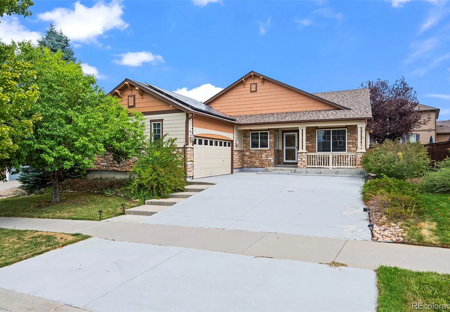 3 bed, 2.5 bath, 2048 sqft, $2,800 — Photo 1