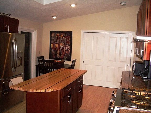 Kitchen and Breakfast Nook