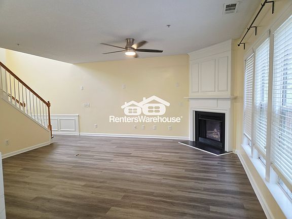 5th image of 223 Regent Sq